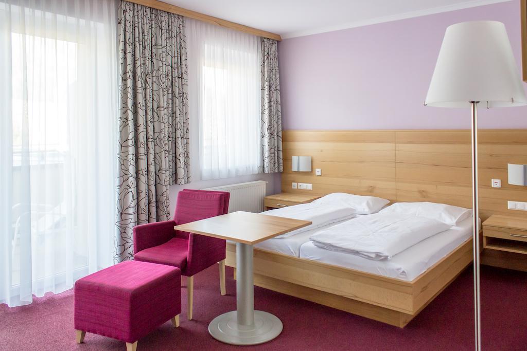 Gesundheitsresort Bad St. Leonhard Bad Sankt Leonhard im Lavanttal Δωμάτιο φωτογραφία